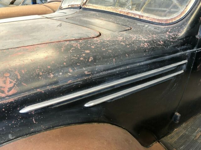 1935 DeSoto Airflow Sedan (SG) - NO RESERVE! Ideal for Street Rod/Custom Build! - photo 9