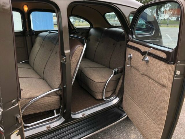 1934 Chrysler Airflow -- - photo 4