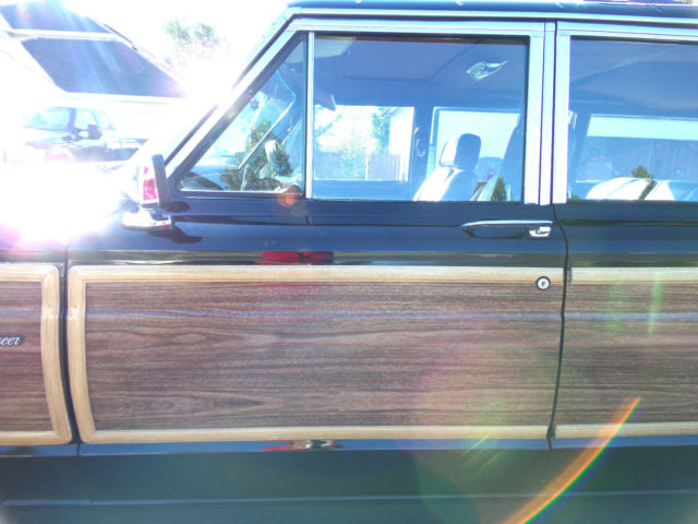 1989 Jeep Wagoneer 4-DOOR - photo 10