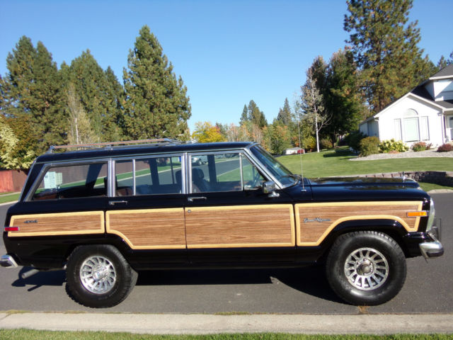 1989 Jeep Wagoneer 4-DOOR - photo 2