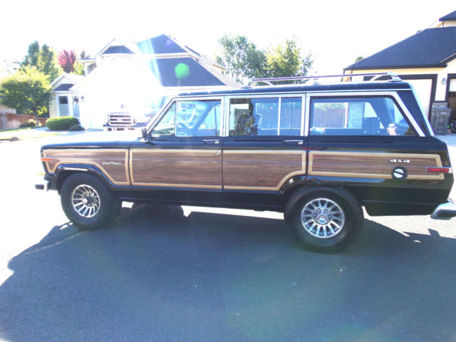 1989 Jeep Wagoneer 4-DOOR - photo 6