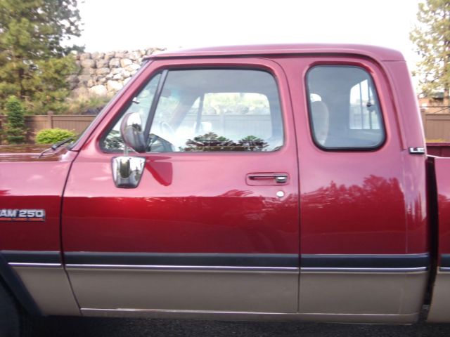 1993 Dodge Ram 2500 POWER RAM 250 2500 CUMMINS 93 94 92 91 DIESEL 5.9 DODGE FORD - photo 12