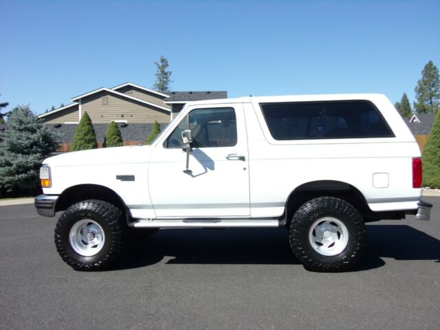 1993 Ford Bronco CUSTOM - photo 4
