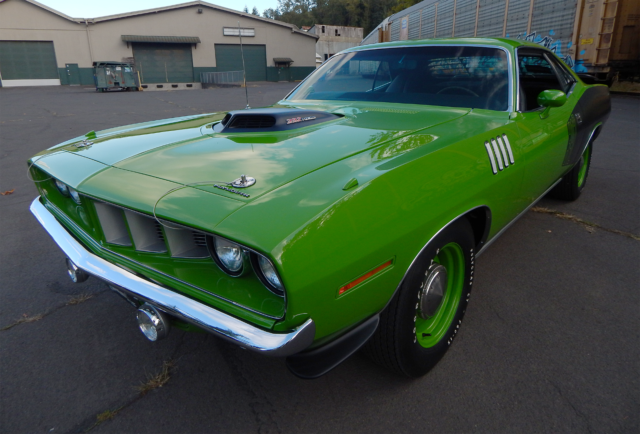 SEMA 2016 MOPAR SHOW CAR 392 Crate Hemi Pilot Car Graveyard Carz 1971 'Cuda '71 1971 Plymouth Barracuda