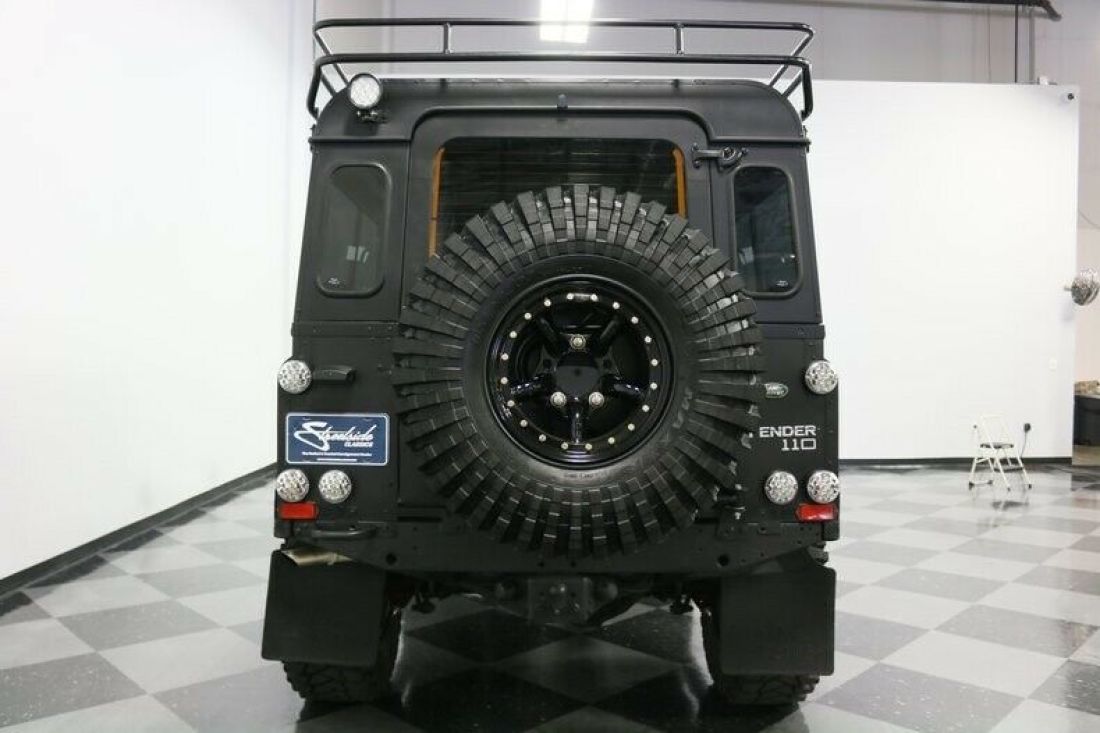 1991 Land Rover Defender 110 Spectre 007 Edition - photo 12