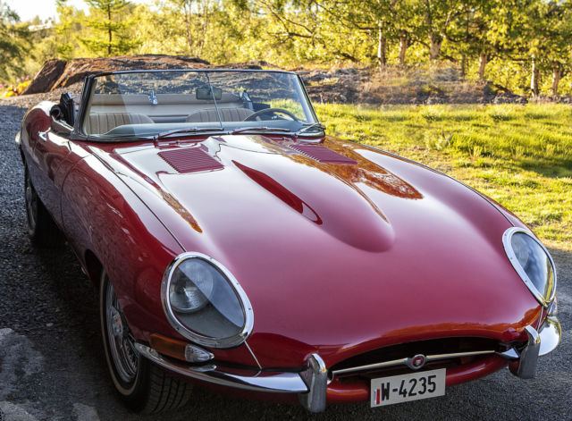 1965 Jaguar E-Type Biscuit leather - photo 2