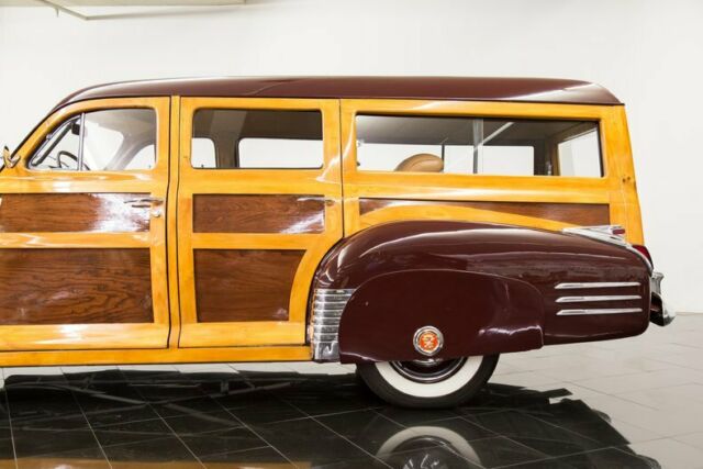 1941 Cadillac Series 61 Woodie - photo 8