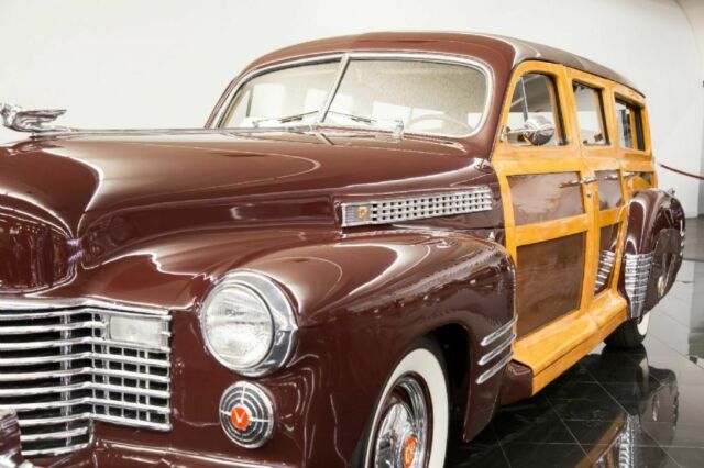 1941 Cadillac Series 61 Woodie Station Wagon -- - photo 10