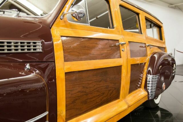 1941 Cadillac Series 61 Woodie Station Wagon -- - photo 11