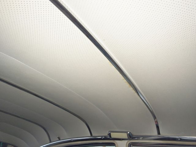 1955 Buick Roadmaster Series 70 Riviera Sedan - photo 10