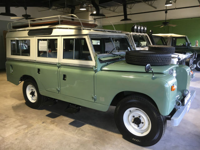 Series llA 109 1965 Land Rover Defender 5 door wagon