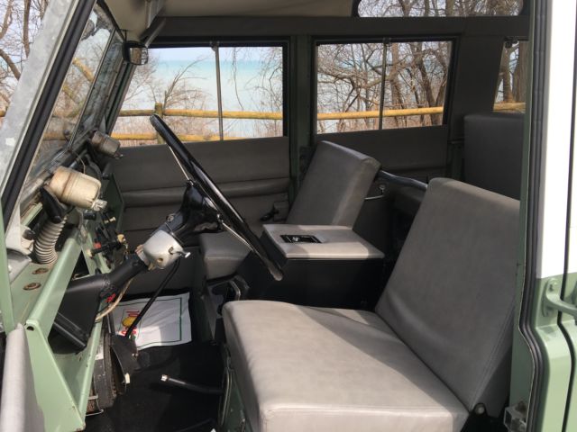 1965 Land Rover Defender 5 door wagon - photo 4