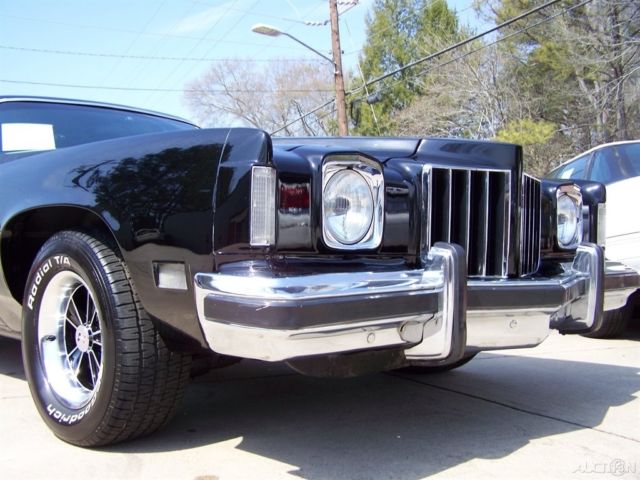 1975 Pontiac Grand Prix LJ SUNROOF BUILT 6.6L AC TRIPLE BLACK MURDERED OUT - photo 11