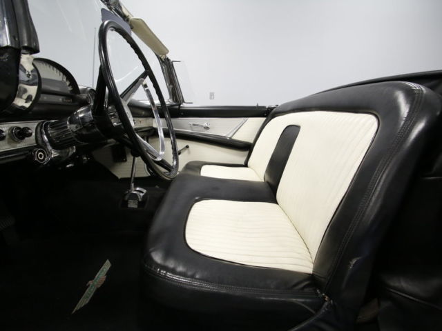 1956 Ford Thunderbird - photo 4