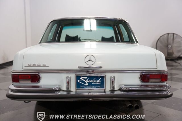 1969 Mercedes-Benz 200-Series - photo 9