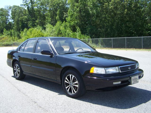 SHARP-BLACK-4DR-SC-3.0L-V6-PWR-GLASS-ROOF-COLD-AC-ALLOYS-LOADED-SMOOTH-CLEAN-ONE 1992 Nissan Maxima 1-OWNER GXE CLEAN LOW MILE CRUISER SE SISTER CAR