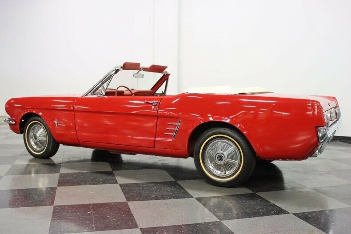 1966 Ford Mustang Convertible - photo 9