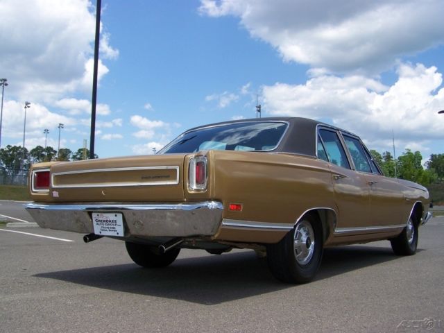 1969 Plymouth Satellite 4-DOOR 318 V8 5.2L 4BBL DUAL EXHAUST AC AUTOMATIC - photo 5