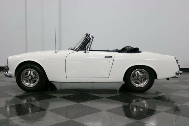 1968 Datsun 1600 -- - photo 8