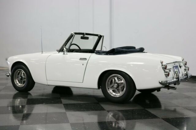 1968 Datsun 1600 -- - photo 9