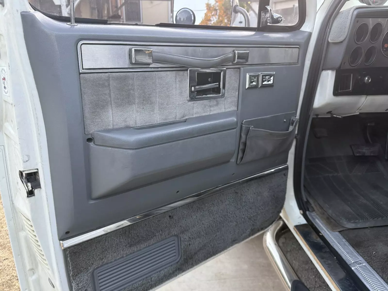 1990 GMC Jimmy SLE 4x4 - photo 11