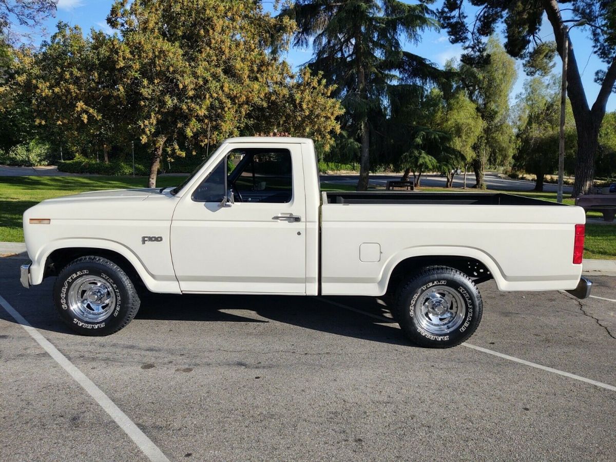 1982 Ford F-100 - photo 3