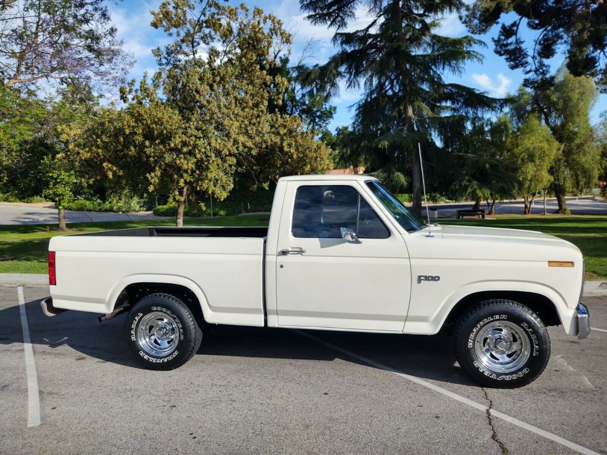 1982 Ford F-100 - photo 9