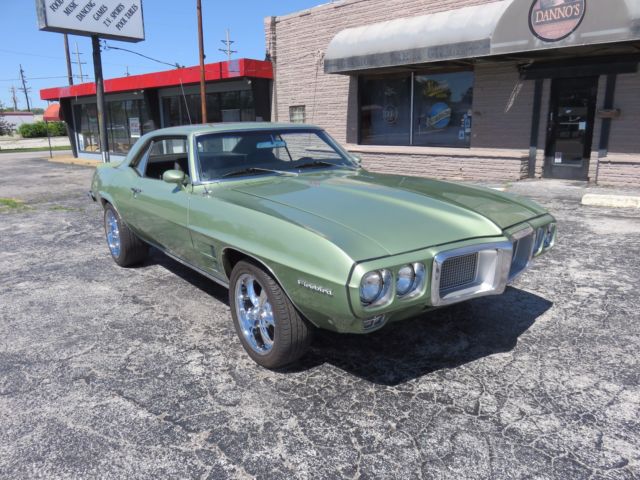 1969 Pontiac Firebird - photo 2