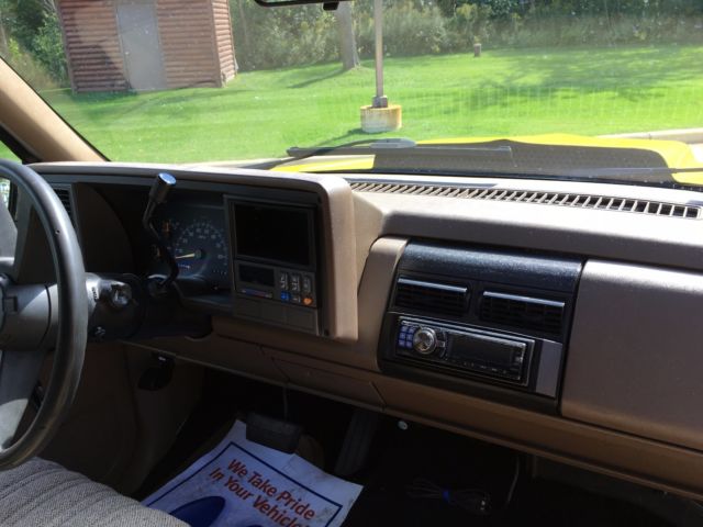 1994 Chevrolet C/K Pickup 1500 CHEVROLET SHOW TRUCK - photo 11