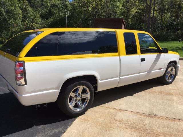 1994 Chevrolet C/K Pickup 1500 CHEVROLET SHOW TRUCK - photo 6