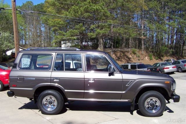 1990 Toyota Land Cruiser FJ62 4.2L FUEL INJ INLINE 6CYL 4X4 AUTOMATIC OD - photo 5