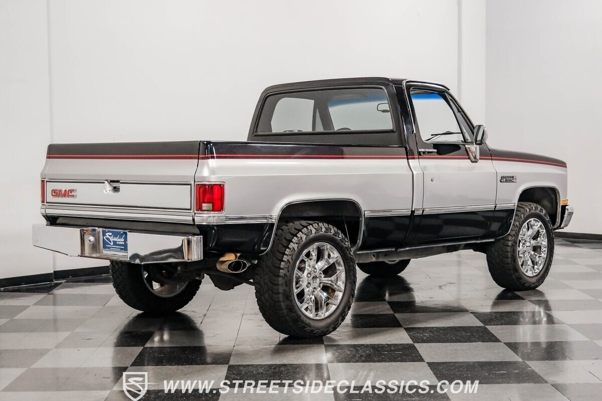 1982 GMC Sierra 1500 1500 Classic Resto-Mod - photo 12