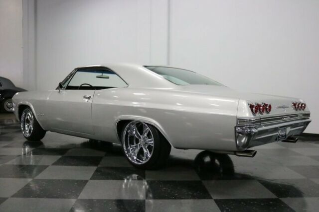 1965 Chevrolet Impala SS - photo 10