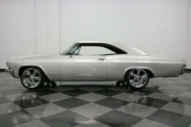 1965 Chevrolet Impala SS - photo 3