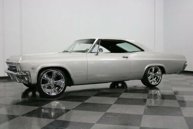 1965 Chevrolet Impala SS - photo 7