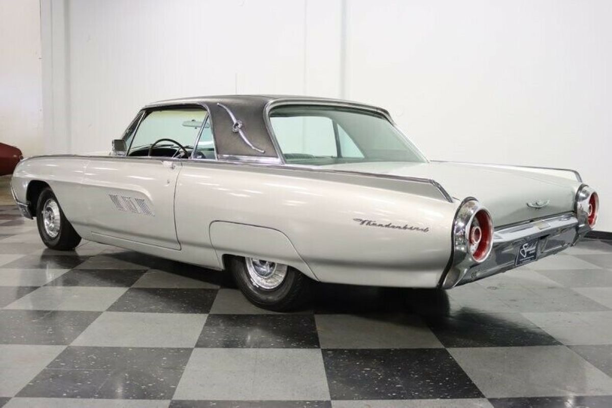 1963 Ford Thunderbird Landau - photo 10