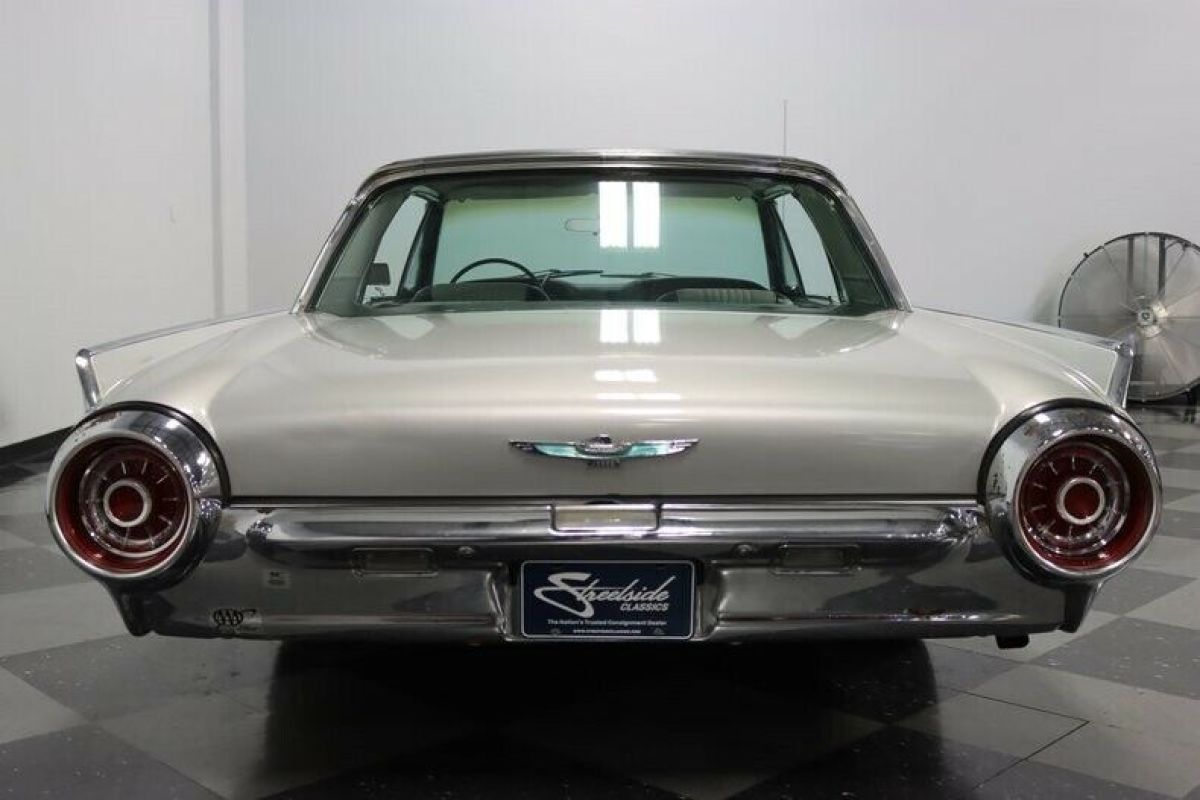 1963 Ford Thunderbird Landau - photo 12