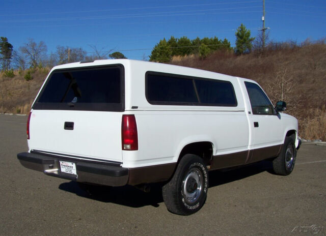 1993 GMC Sierra 1500 1-OWNER 146K 4WD 4.3L FUEL INJ V6 REG CAB LONG BED CAMPER - photo 4