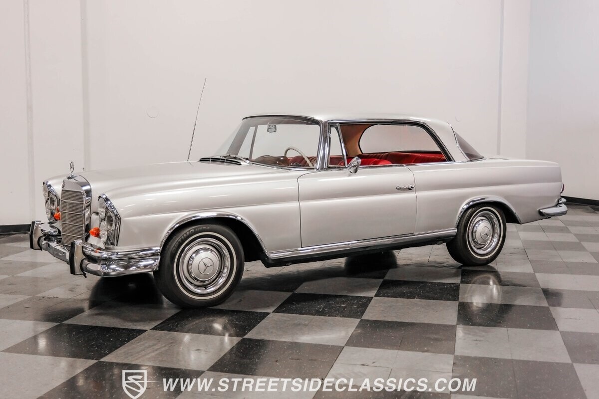 1967 Mercedes-Benz 200-Series coupe - photo 6