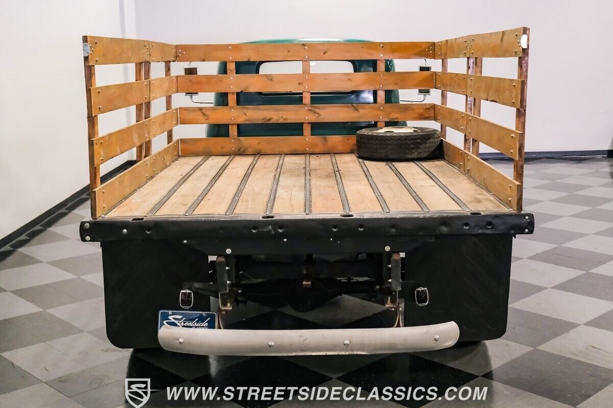1948 GMC 1 Ton Flatbed Stake Truck - photo 12