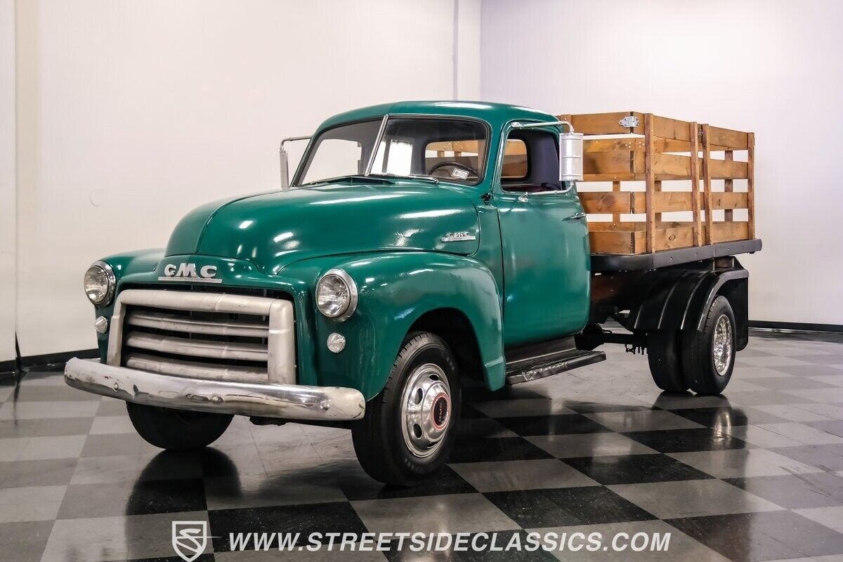 1948 GMC 1 Ton Flatbed Stake Truck - photo 6