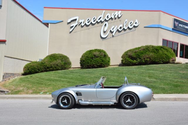 Shelby Backdraft Racing Cobra Replica 427R 1965 Replica/Kit Makes Cobra