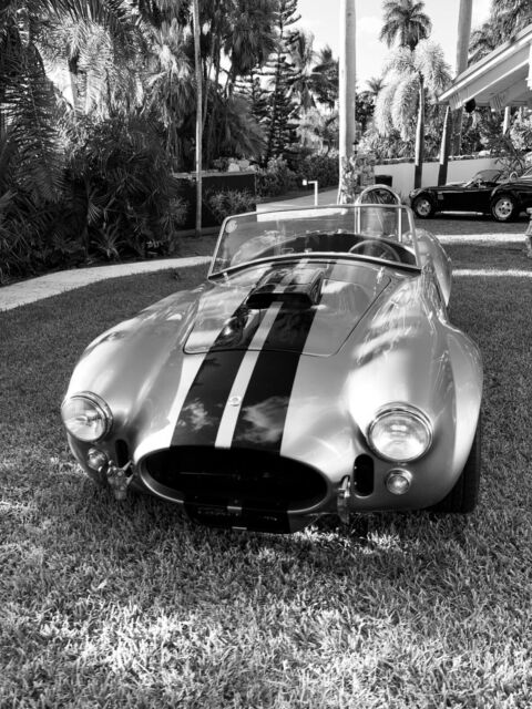 Shelby Cobra 427 , factory5, powerful engine , spectacular condition 1965 Shelby Cobra