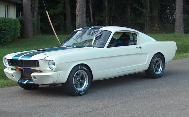Shelby GT350R clone Vintage Race Car 1965 Ford Mustang GT350R