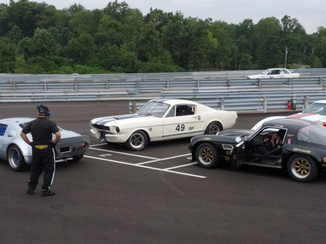 1965 Shelby GT350R Fastback - photo 8