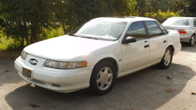 1993 Ford Taurus SHO - photo 2