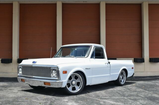 Short Bed Custom - ICE COLD AC - Flowmaster - Powerful Vortec V8 5.7L Motor 1970 Chevrolet C-10