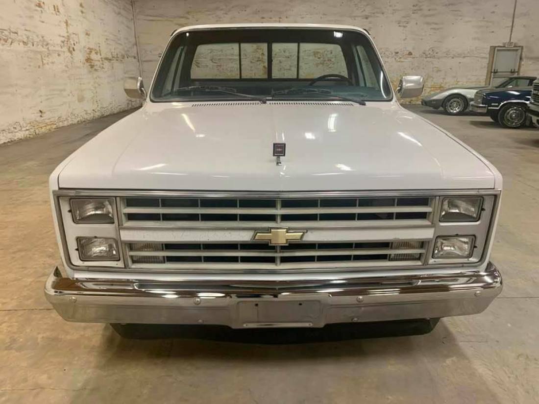 1986 Chevrolet C-10 - photo 9