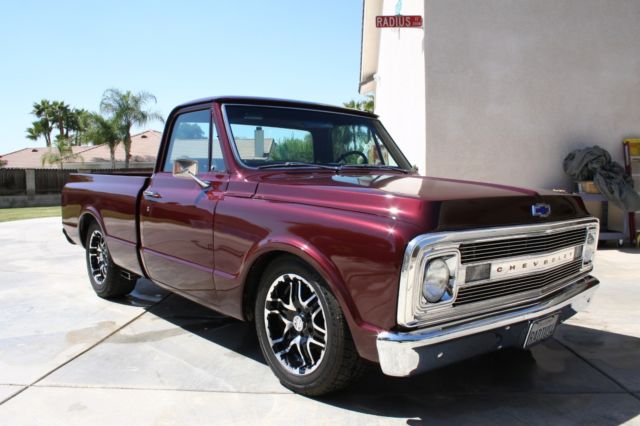 Shortbed, EFI, OD, AC, PB, PS, PW, cruise control. 1969 Chevrolet C-10