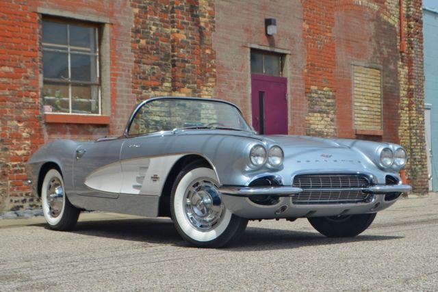 1961 Chevrolet Corvette - photo 2